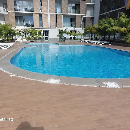 Apartment Highrise Madalenas