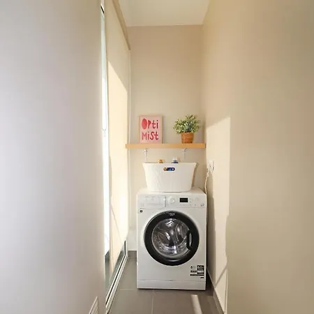 Highrise Madalenas شقة *